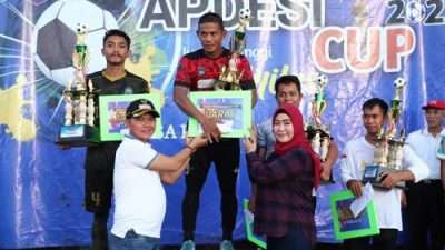 Timdes Kayu Besi Rebut Piala APDESI CUP 2022