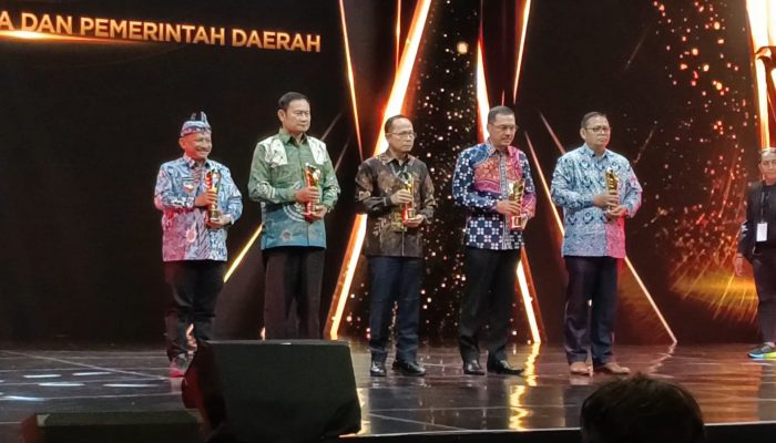 Bangka Tengah Terima Penghargaan Indonesia Award