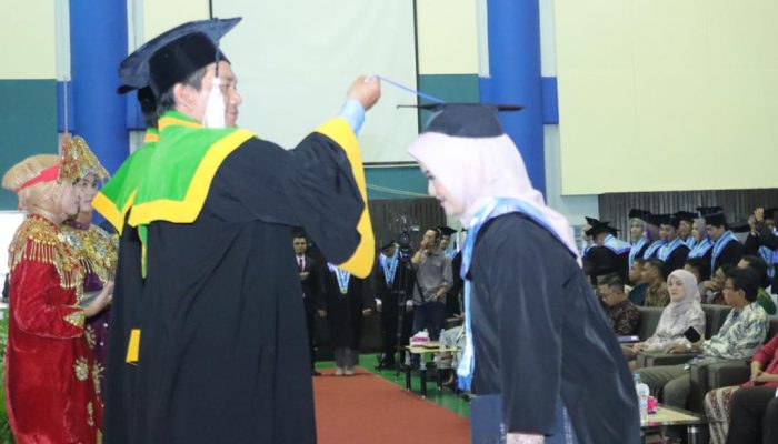 Wisudawan Polman Harus Mempersiapkan Diri