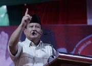 Di Hadapan Ribuan Santri, Prabowo Bicara Strategi Untuk Memajukan Indonesia