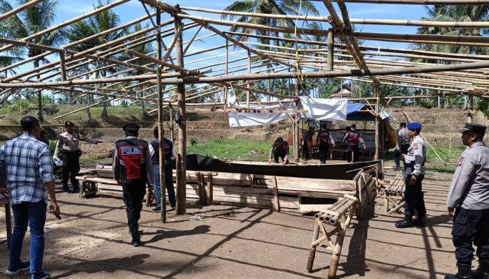 Arena Judi Sabung Ayam Dibubarkan