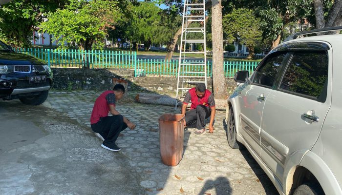 Bakti Sosial Religi, Polres Bangka Barat Bersihkan Tempat Ibadah