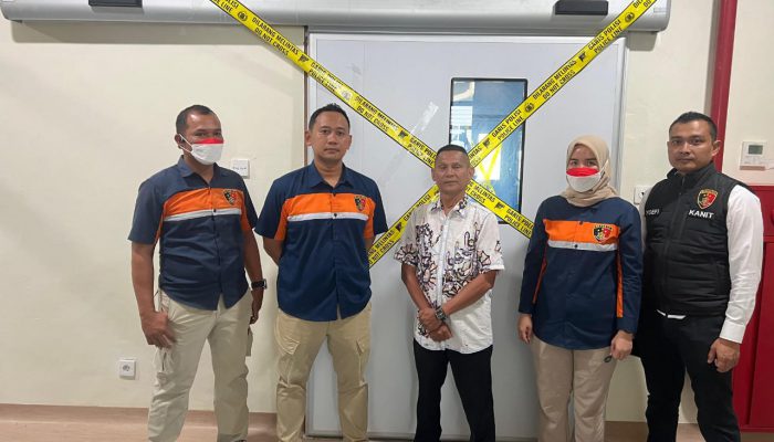 Penyidik Tipidkor Sita Alat MOT Dari RSUD Provinsi