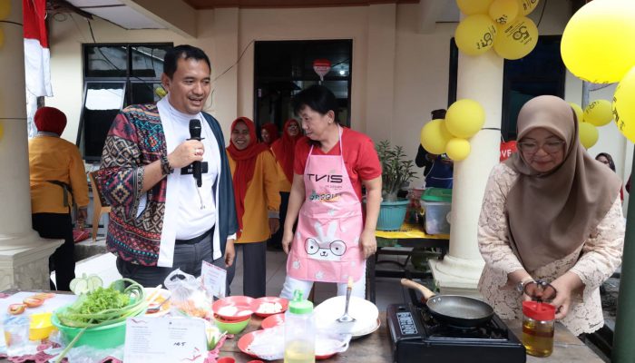 Senang Jumpa Warga Kelurahan Gedung Nasional