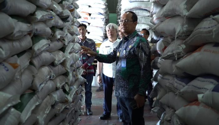 Sidak ke Pasar Tanjung Pandan