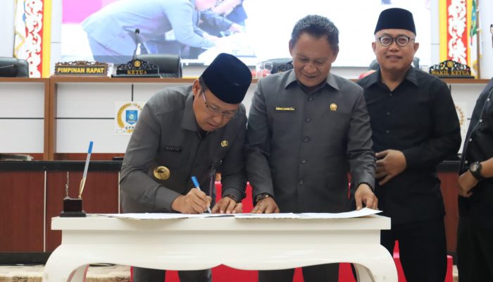 Sepakati Pengambilan Keputusan Raperda RTRW