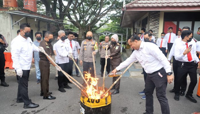 Kapolda Pimpin Pemusnahan Barang Bukti Perkara Narkotika