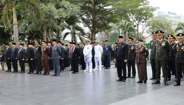 Usai Upacara Dilanjutkan Ziarah TMP Pawitralaya