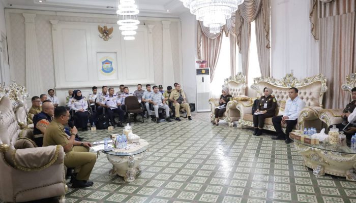 Budi Pimpin Rapat Rencana Induk Jaringan Lalu Lintas