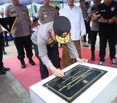 Kapolda Babel Resmikan Sumur Bor ke-4 di Ponpes Syaikhona Kholil Pangkalpinang