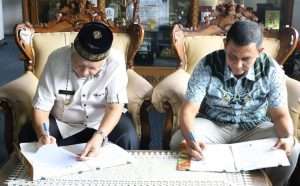 Tandatangai Naskah dan Berita Acara Serah Terima Hibah