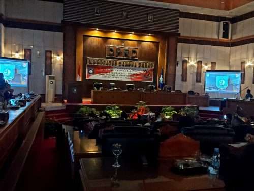Badri Pimpin Paripurna HUT ke-22 Bangka Barat
