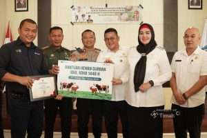 Salurkan Kurban Untuk Masyarakat Bangka Selatan