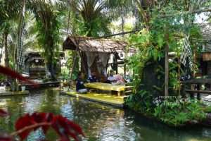 Contoh Harmoni Tambang dan Wisata