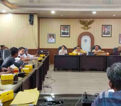 Perwakilan Petani Sawah Desa Rias Ngadu ke DPRD Provinsi
