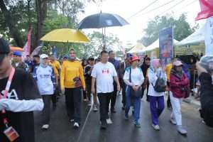 Gubernur Jalan Pagi Bersama Masyarakat