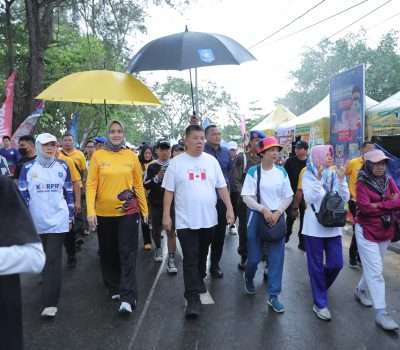Gubernur Jalan Pagi Bersama Masyarakat