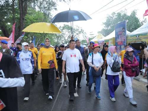 Gubernur Jalan Pagi Bersama Masyarakat