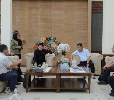 Gandeng Investor Asal China