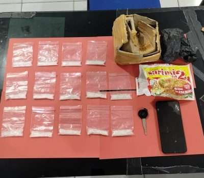 AK Diamankan dengan Barang Bukti Belasan Paket Sabu