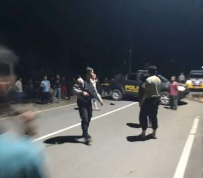 Pria Pegang Parang Ngamuk, Suasana Sempat Mencekam
