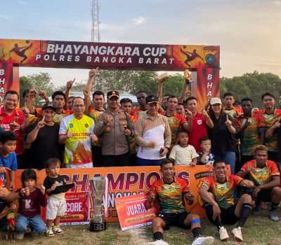 Kapolres Serahkan Trofi Juara Bhayangkara Cup