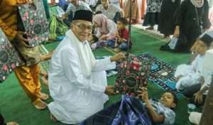 Wabup Hadiri Khitanan Massal di Desa Ketap