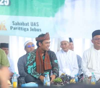Ribuan Masyarakat Hadiri Tabligh Akbar Ustadz Abdul Somad