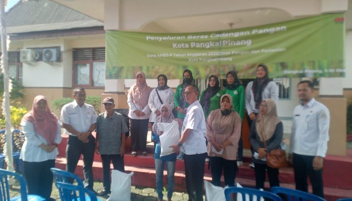 Kecamatan Gabek Kebagian 3,5 Ton Beras Untuk 350 KPM