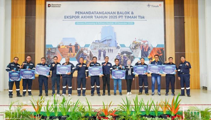 Direksi PT TIMAH Tandatangani Ekspor Akhir Tahun