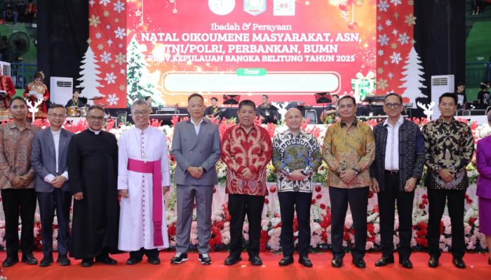 Gubernur Hadiri Puncak Natal Oikumene 2025