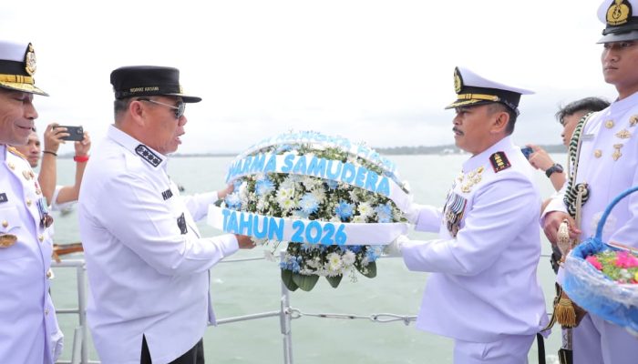 Gubernur Pimpin Upacara Tabur Bunga Hari Dharma Samudera 2026