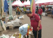 Aksi Bersih-bersih di Pasar Pagi, Saluran Air Jadi Fokus Utama