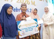 Guru Ngaji dan Marbot Masjid Terima Bantuan dari PT TIMAH Tbk