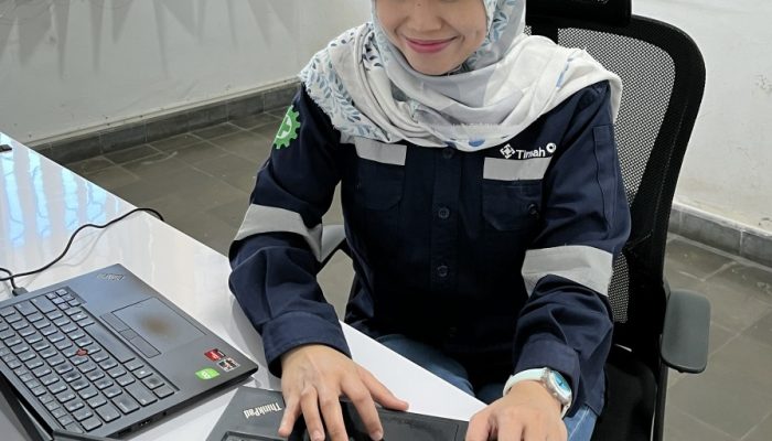 Eka Widiastuti Tembus Batas Dunia Metalurgi