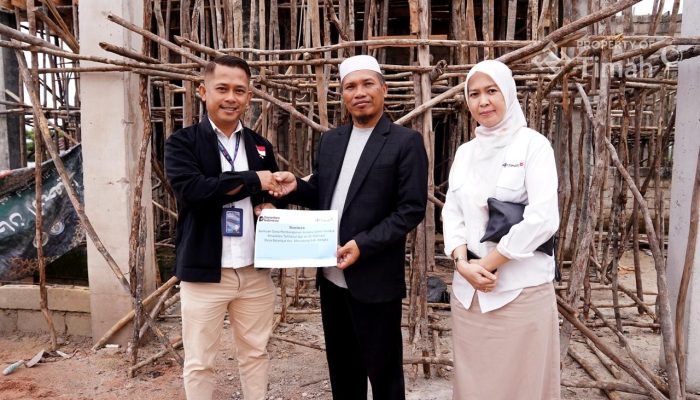 PT TIMAH Serahkan Bantuan Pembangunan Asrama Santri