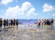 Jaga Alam Lewat Penanaman Mangrove