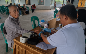 Mobil Sehat PT TIMA Hadir di Desa Padang