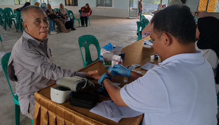 Mobil Sehat PT TIMA Hadir di Desa Padang