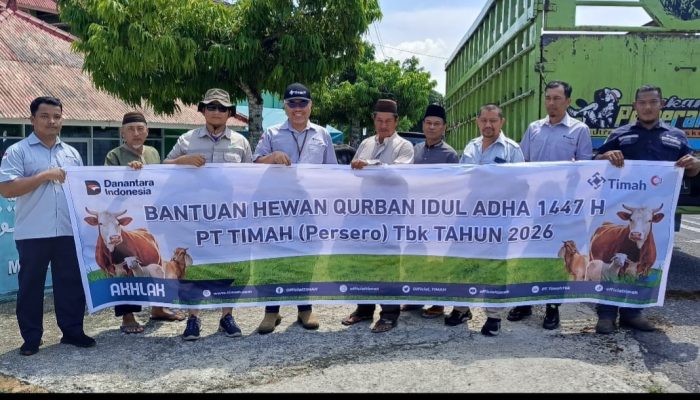 Warga Bangka Barat Antusias Sambut Bantuan Hewan Kurban