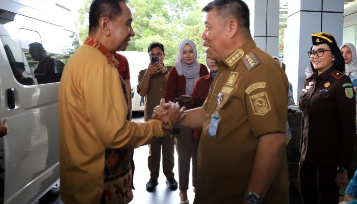 Gubernur Sambut Kajati Baru