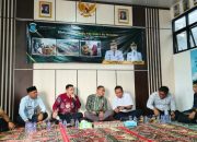 Juhaini Ucapkan Selamat Kepada Pengurus RT/RW Terpilih
