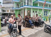 Polres Bangka Bagikan Bendera Merah Putih