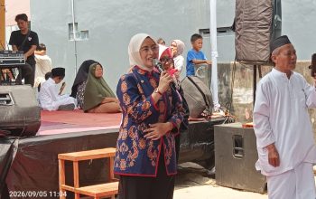 Dessy Ajak Warga Teladani Semangat Gotong Royong