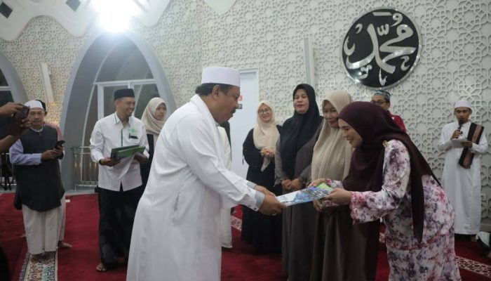 Dirayakan dengan Zikir dan Doa
