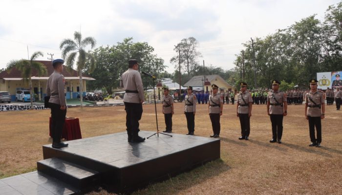 Jabatan Kasat Lantas dan Dua Kapolsek Diserahterimakan