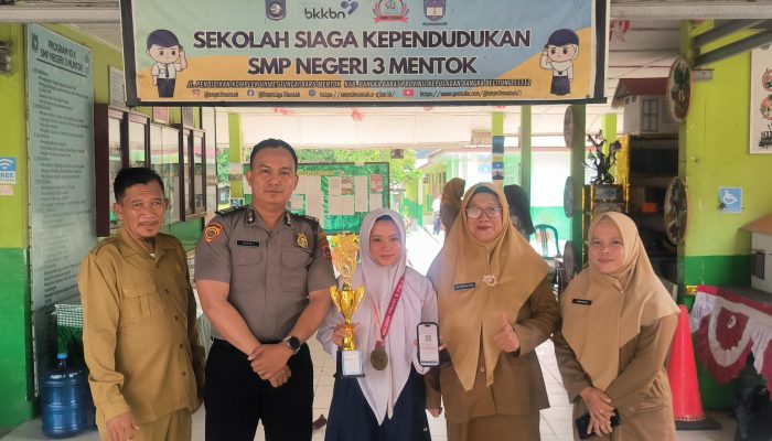 Dua Siswa Berprestasi Daftar SMA KTB Jalur Undangan