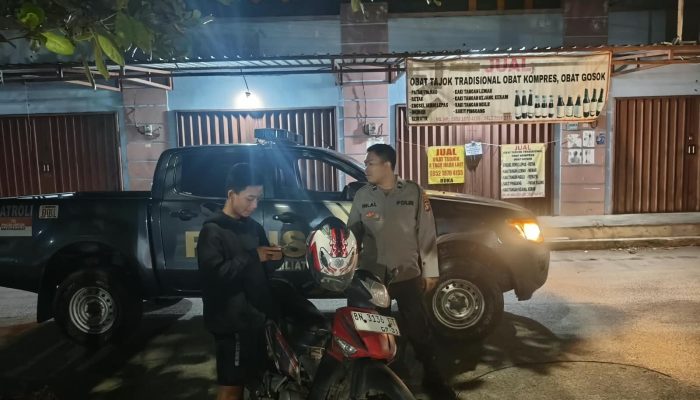 Motornya Mogok, Pengendara Ini Hubungi Call Center 110