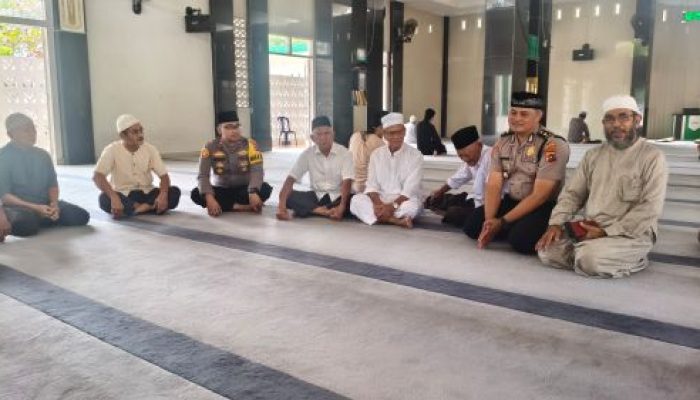 Polres Jumat Keliling di Masjid Baitul Hikmah Mentok