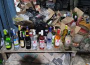 35 Botol Miras Diamankan Petugas Gabungan